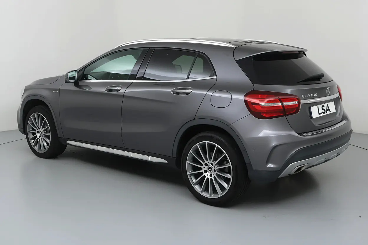 Mercedes-Benz GLA Strasbourg vue 3 Mercedes-Benz GLA en leasing sans apport à Strasbourg — vue 3