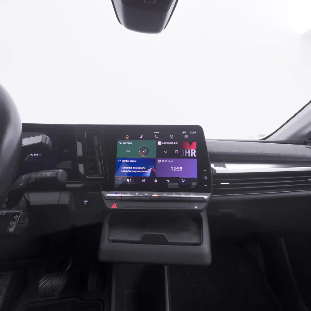 Renault Mégane E-Tech Strasbourg vue 5 Renault Mégane E-Tech en leasing sans apport à Strasbourg — vue 5