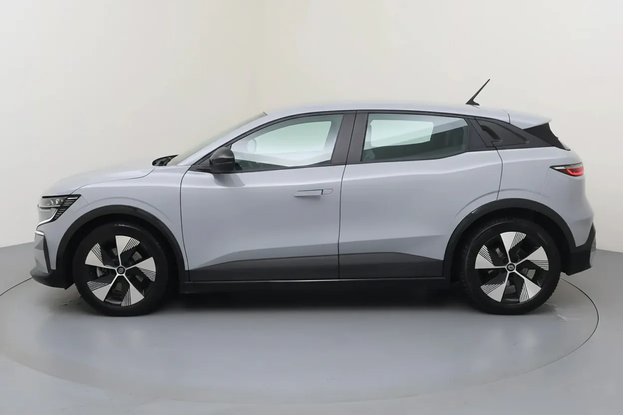 Renault Mégane E-Tech Strasbourg vue 2 Renault Mégane E-Tech en leasing sans apport à Strasbourg — vue 2